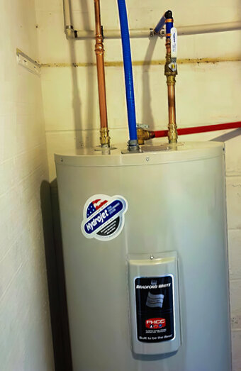 https://scarboroughhotwater.com.au/uploads/2025/06/electric-hot-water-system-32554.jpg