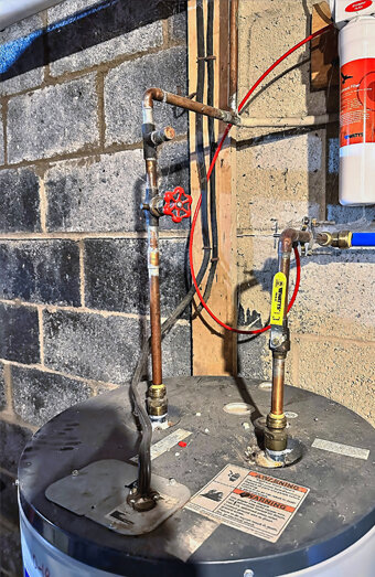https://scarboroughhotwater.com.au/uploads/2025/06/gas-hot-water-system-52140.jpg