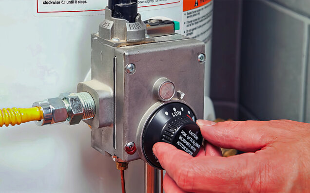 https://scarboroughhotwater.com.au/uploads/2025/06/gas-hot-water-system-54029.jpg