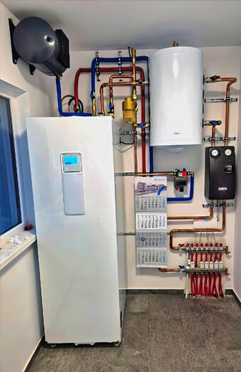 https://scarboroughhotwater.com.au/uploads/2025/06/hot-water-13140.jpg