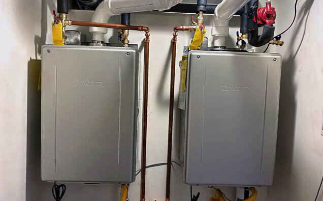 https://scarboroughhotwater.com.au/uploads/2025/06/hot-water-servicing-14817.jpg