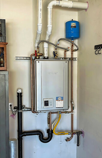 https://scarboroughhotwater.com.au/uploads/2025/06/instant-hot-water-systems-98444.jpg