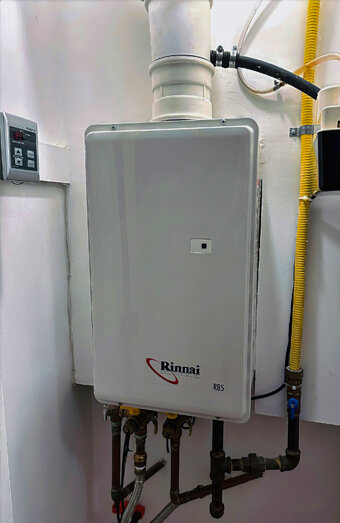 https://scarboroughhotwater.com.au/uploads/2025/06/thermostatic-water-systems-17709.jpg